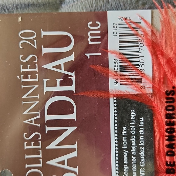 Roaring 20's Headband ☆ Red feather, black band ☆ Brand New in Bag - Picture 6 of 8